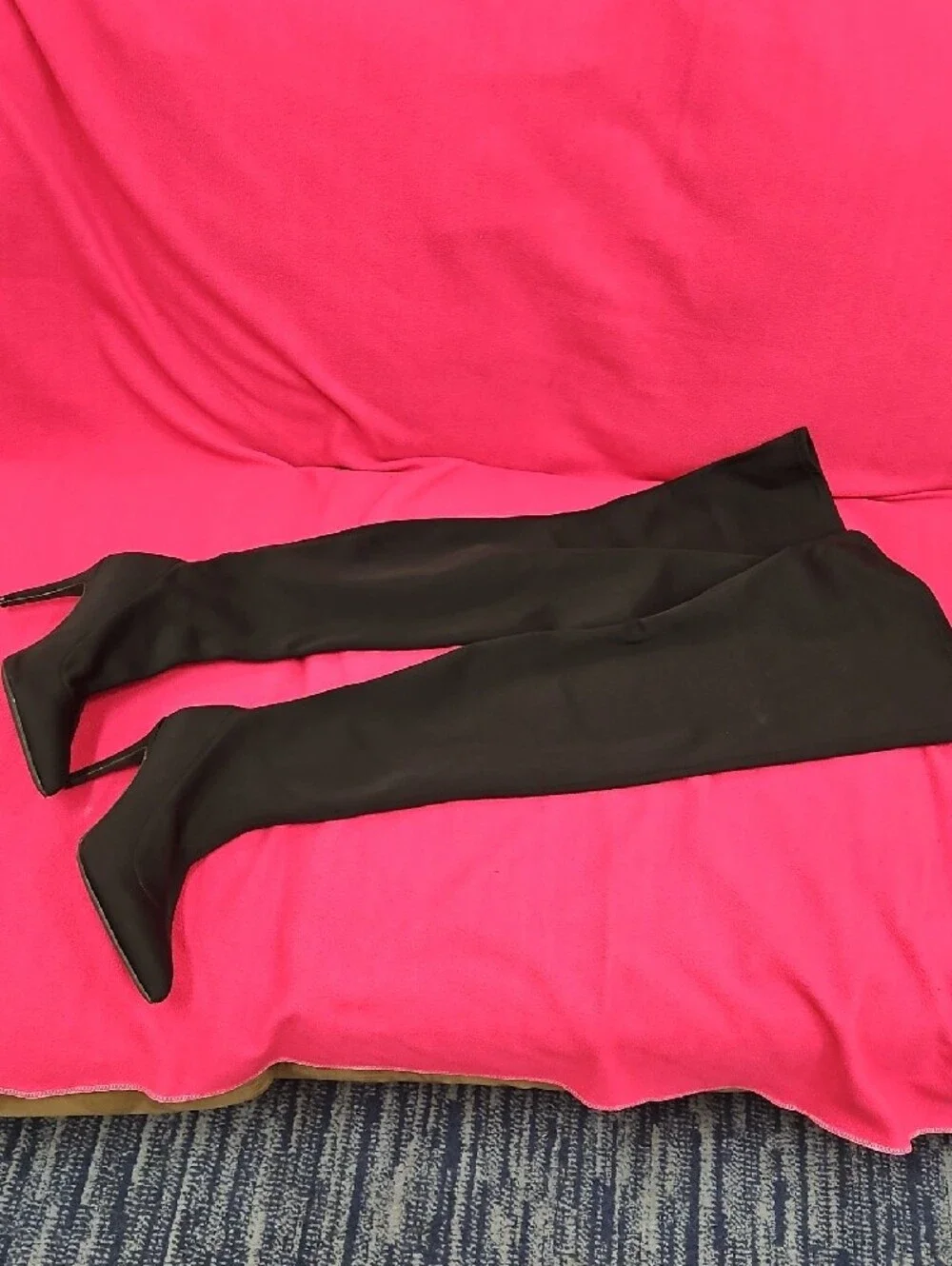 Black Pointed Toe Stiletto Knee-High Boots - Women